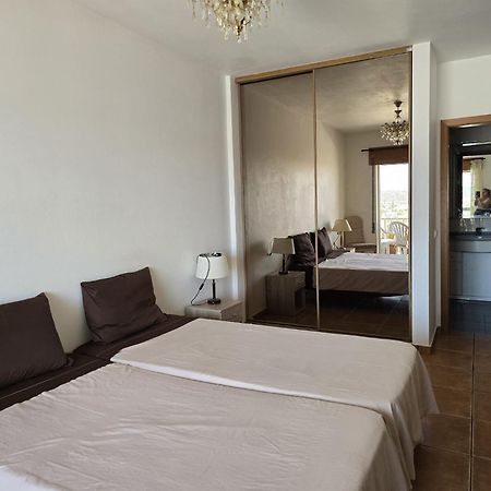 Guest House Marreiros Lagos Bagian luar foto